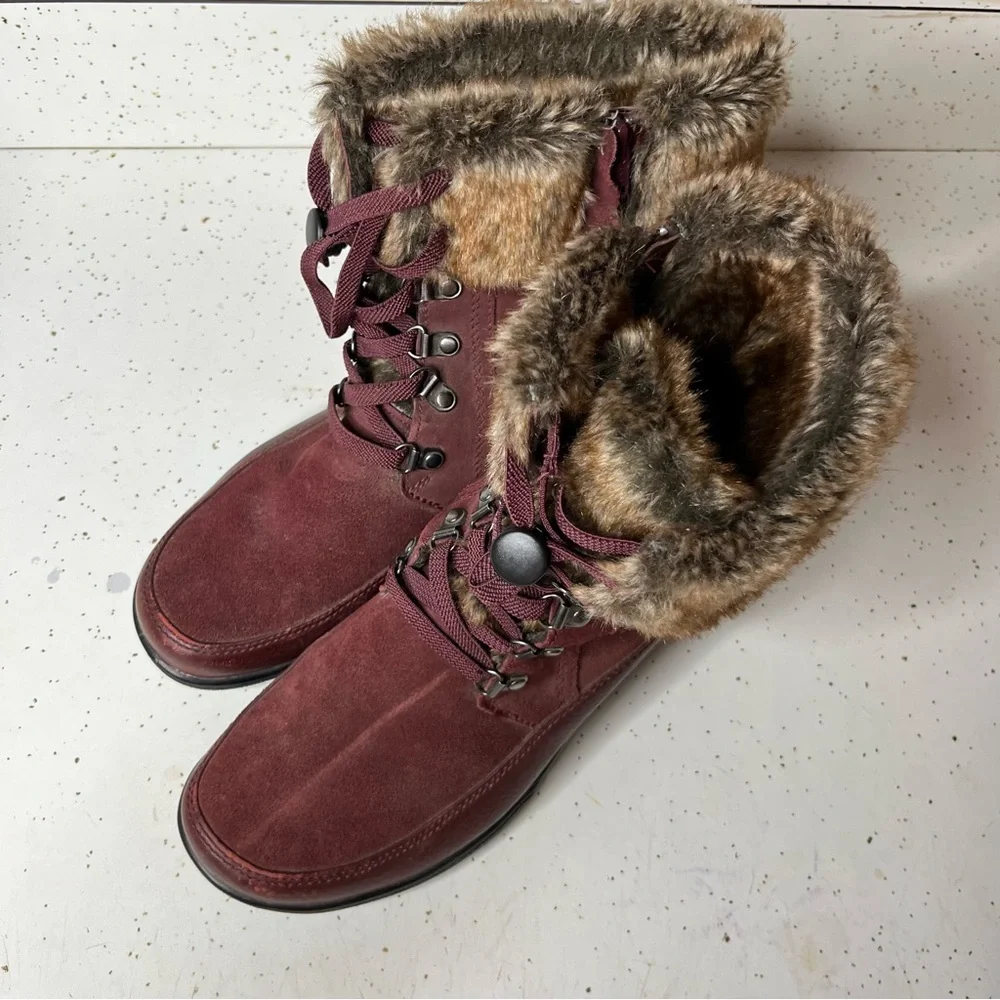 Clark’s Kearns Ramsey Boots Women’s 9.5M Burgundy Leather Faux Fur Lace Up Warm